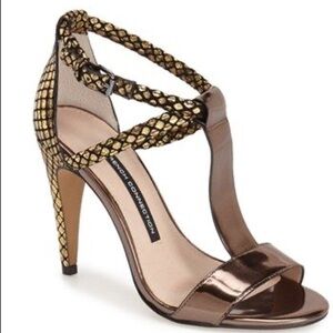 Naoma Sandal French Connection. Size 7 New .